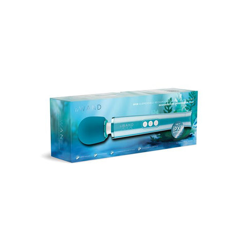 Le Wand Dive Submersible & Rechargeable Vibrating Massager | Le Wand