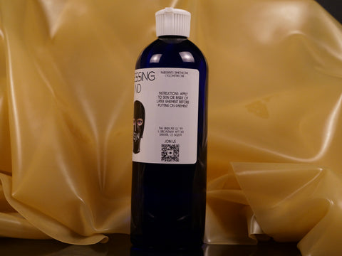 The Sindicate Dressing Aid