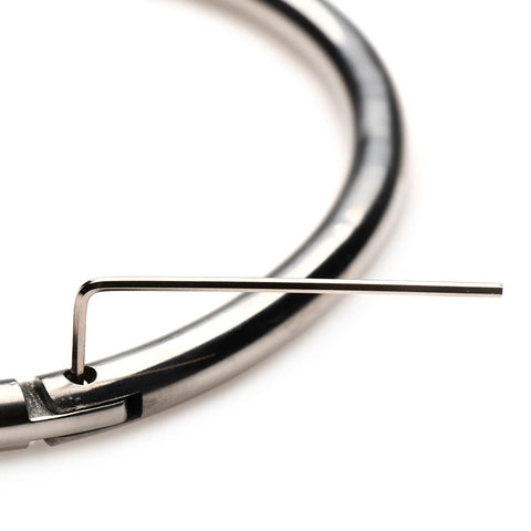 Possession Locking Infinity Collar